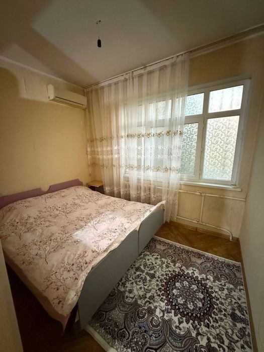 Срочно продаётся Юнусабад 7-кв 2/4/4