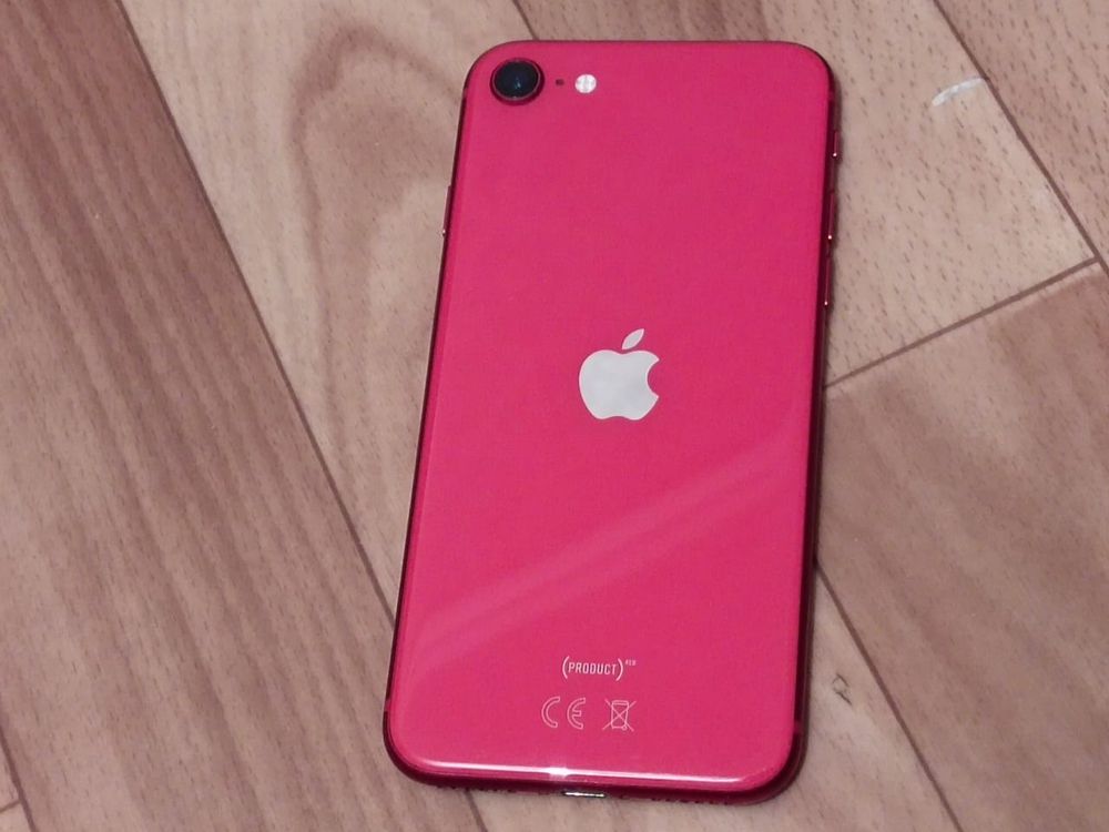 Продается iphone se