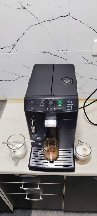 Espressor Automat Philips HD8824 Aparat cu Cafea Boabe Saeco