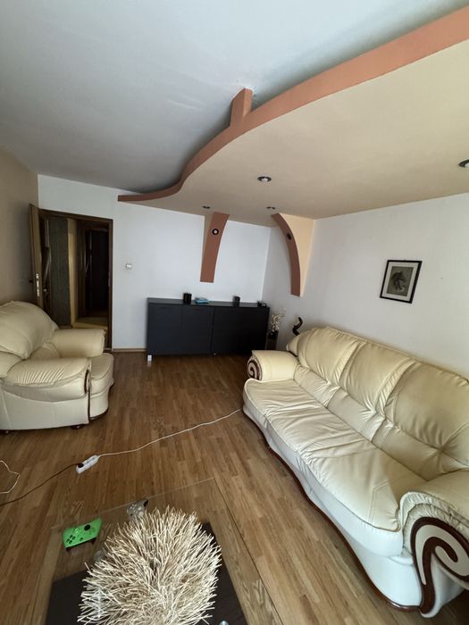 Vand apartament 2 camere decomandate pestre drum de pizzeria Mamamia