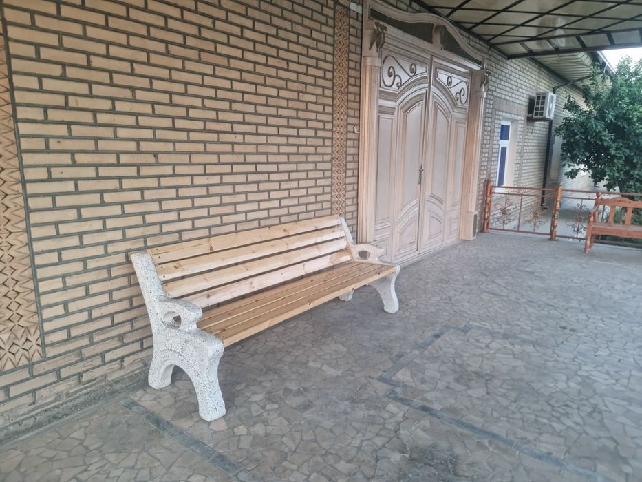 Скамейка , урна , гултувак,