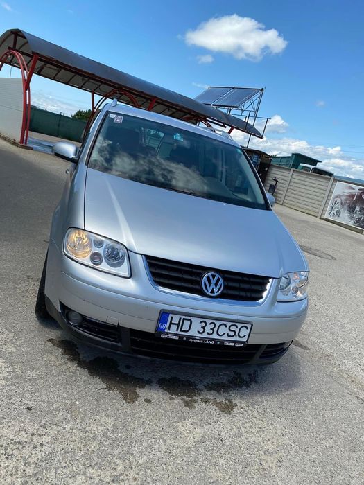 Se vinde Touran stare bună