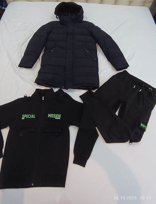 Куртка зимняя мужская. Срочно продам! Спортивный костюм в подарок.