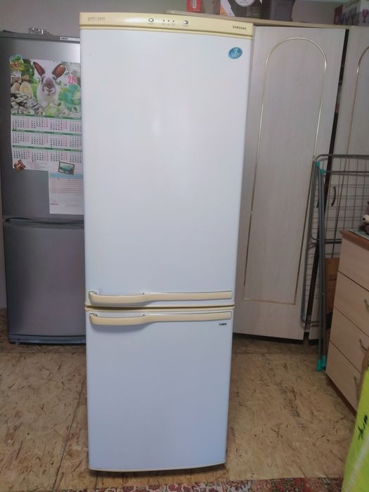 Холодильник  Самсунг