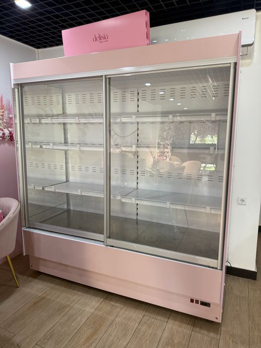 Продается промышленный холодильник