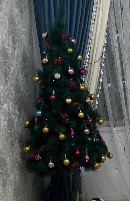 Продается  елка.