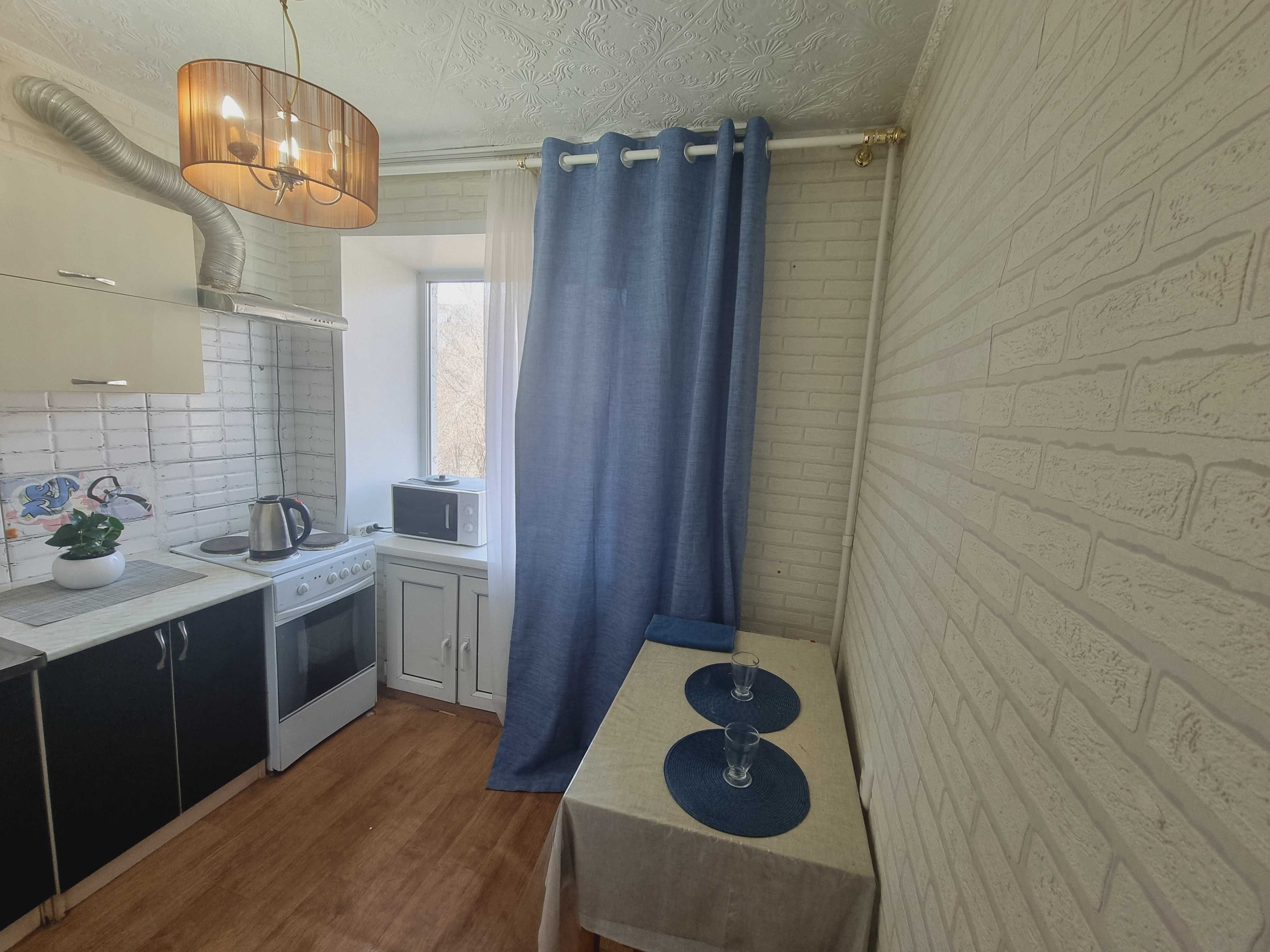 $Продаётся 1-комнатная квартира в 23 микрорайоне (Пришахтинск).