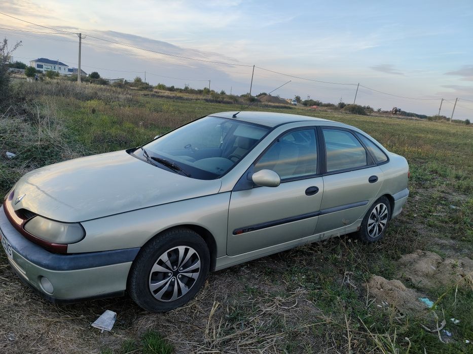 Renault Laguna 1.6 benzină – acte valabile, 700€ sau dezmembrez