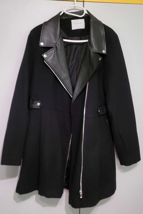 Дамско пълто с кожени детайли