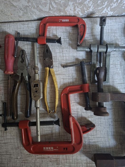 Продаются инструменты