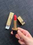 YSL червило червено