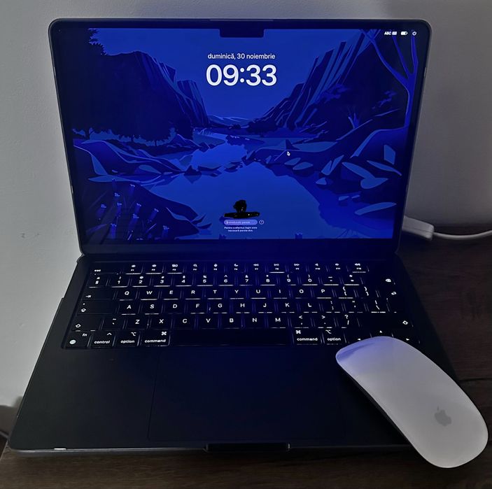 MacBook Air 13 M3  16 gb Ram 512 SSD