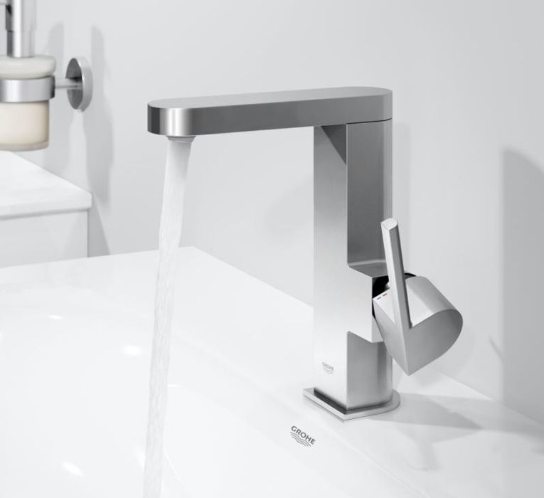 Смесител за мивка Grohe Plus хромирано покритие Grohe long life