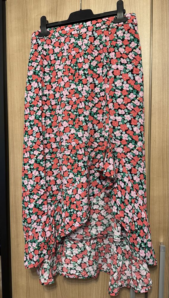 Fusta model floral