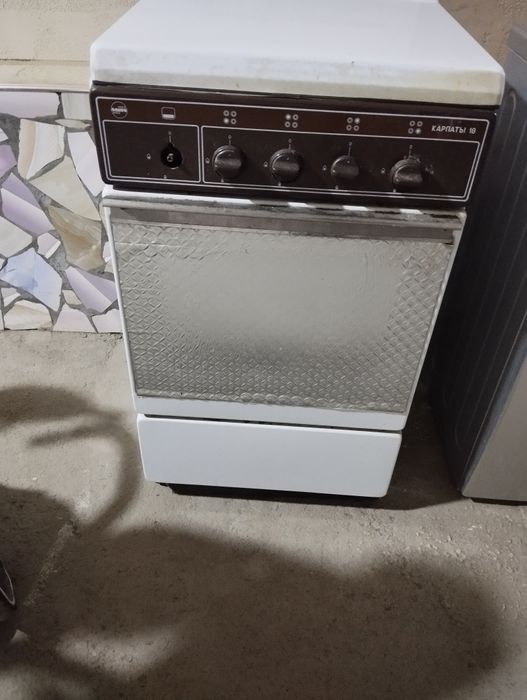 Продается Газ плита б/у.