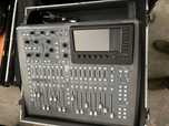 Mixer digital Behringer X32 cu flightcase