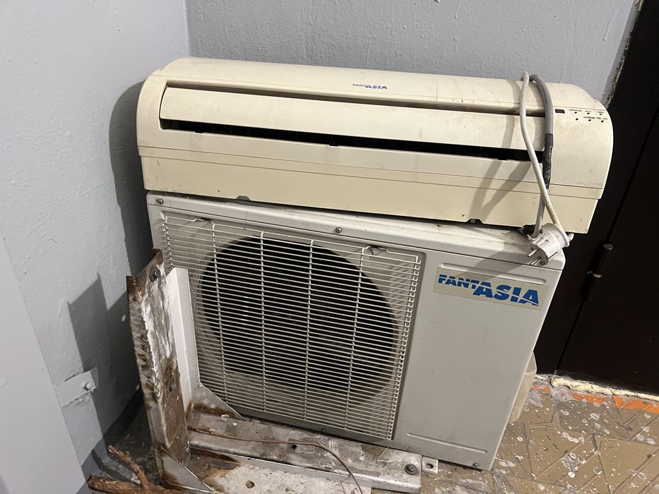 Продам кондиционер в хорошем состоянии