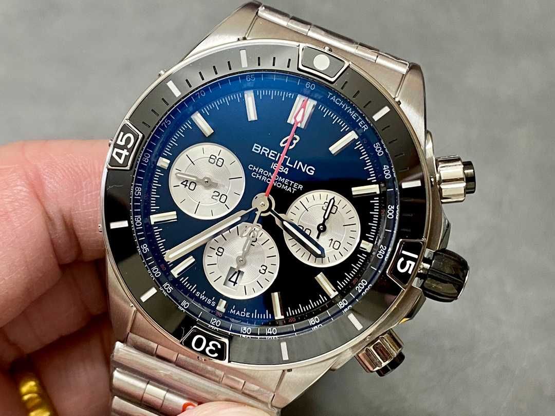 Breitling super mechanical chronograph 44mm