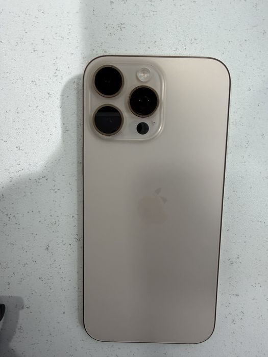 16 pro max 512 desert