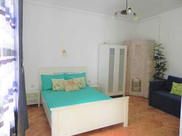 Proprietar vând apartament 2 camere centru vechi