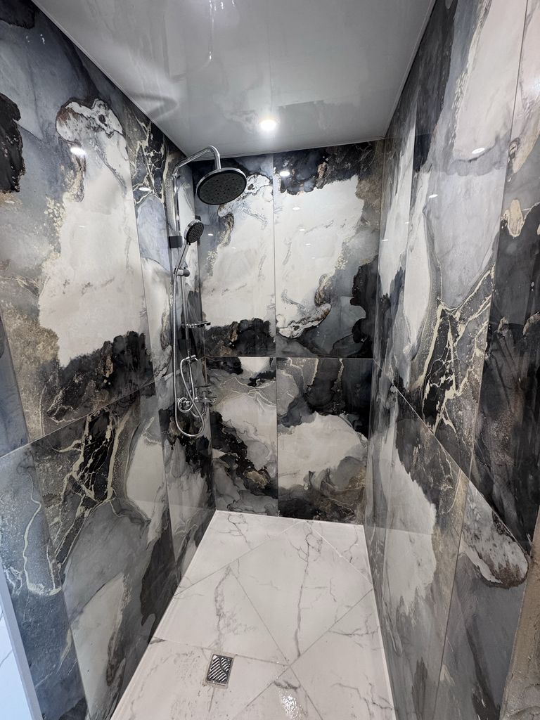 Продава се Тристаен апартамент в Казанлък - 100 кв.м за 1199 €/кв.м - Снимка #3