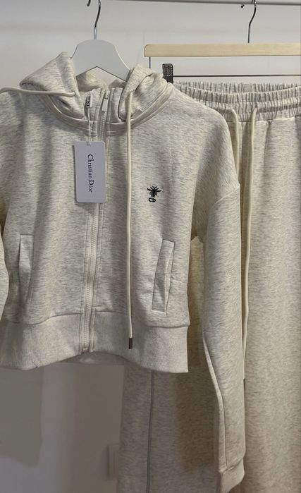 Екип от две части CD намален 169лв