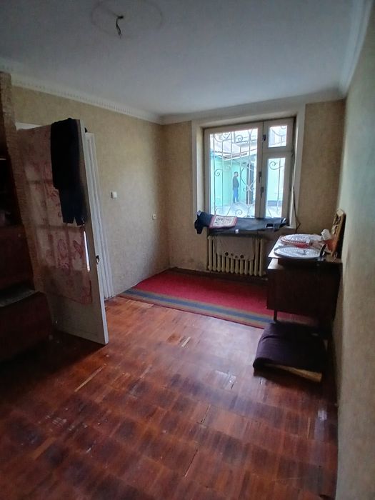 Участок 1,3 сотки 3 комнаты 2 отдельных дома