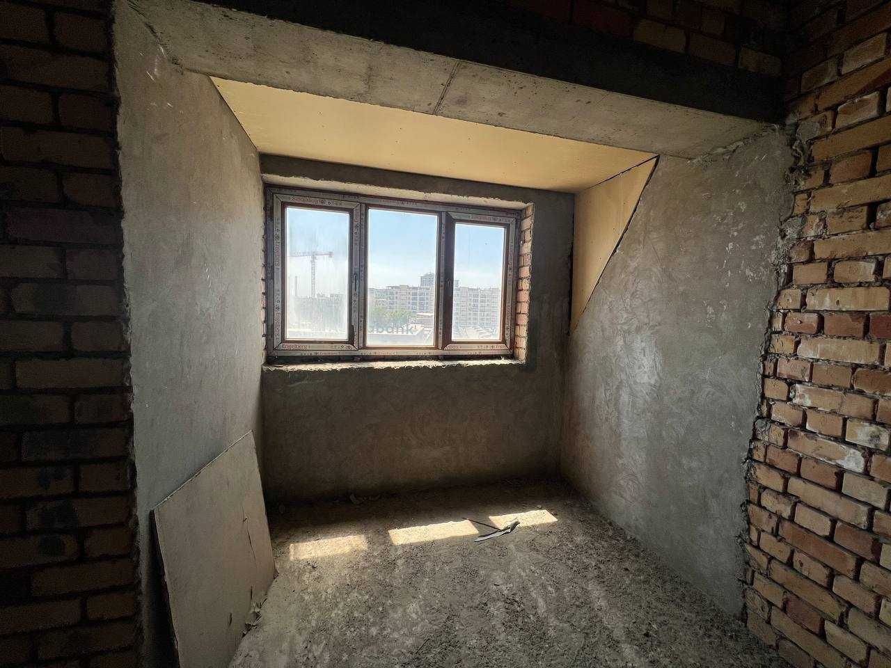 Продается квартира в новостройке. 196м2. Ор-р: Яккасарай тойхона
