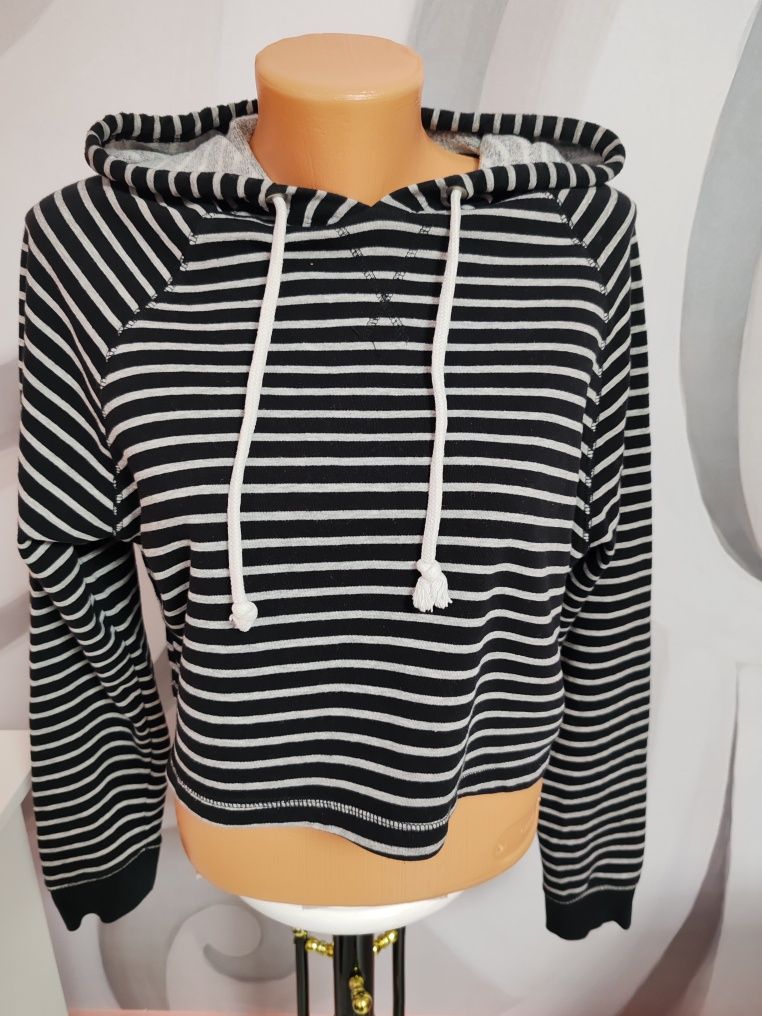 2 Hanorace H&M Divided