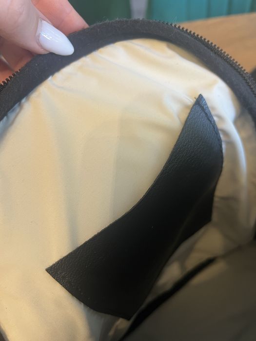 Дамска кожена раница с шевица