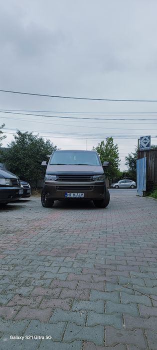 Vw caravelle modelul lung 8+1 4x4