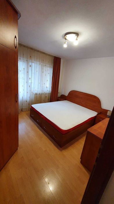 Inchiriez ap. 3 cam - Decebal, Oradea