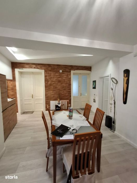 Ocazie!!! Blascovici – Casa 8 camere - Proiect 2 Familii