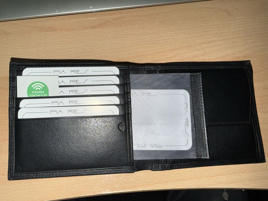 Мъжки портфейл PIA RIES от естествена телешка кожа