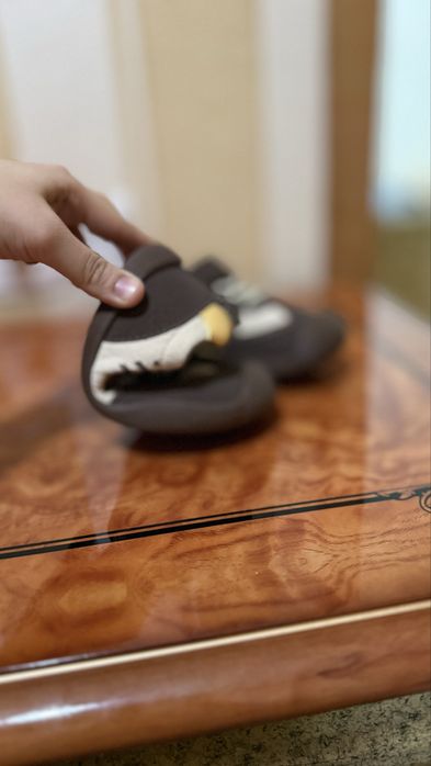 Детские кроссовки