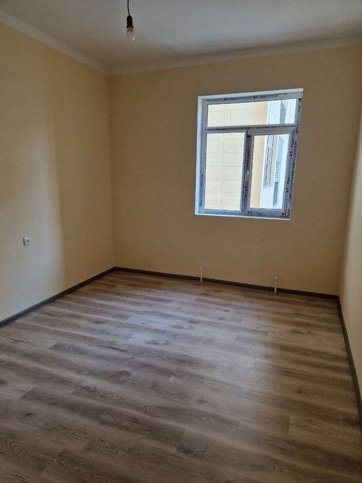 Kriti tomonda 2 xonali uy sotiladi