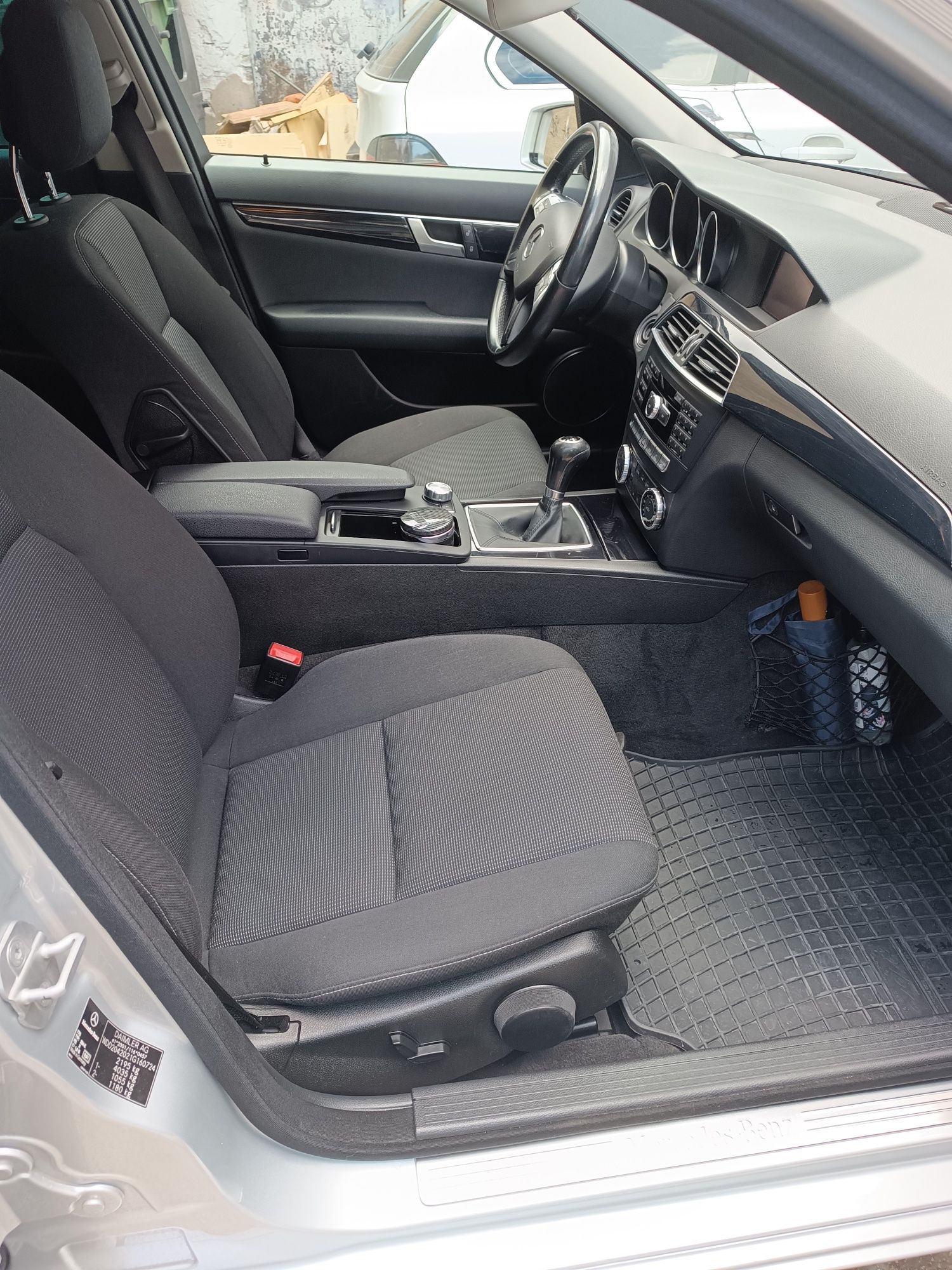 Mercedes C220 170к.с 2012г