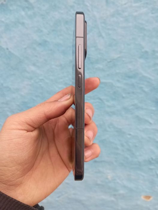 Xiaomi 13 12 ga 256 GB china versiya