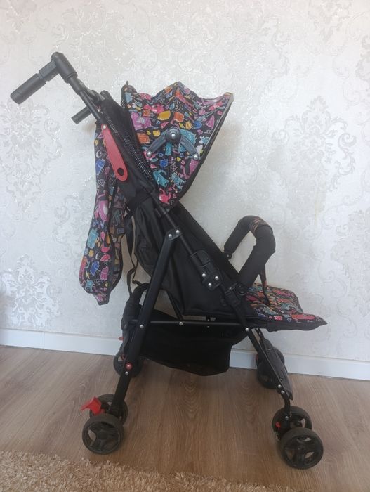 Коляска прогулочная легкая