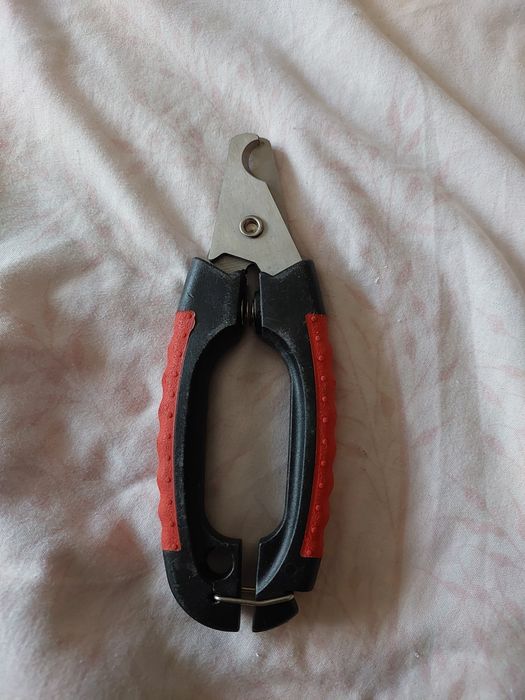 Когтирезка для животных.