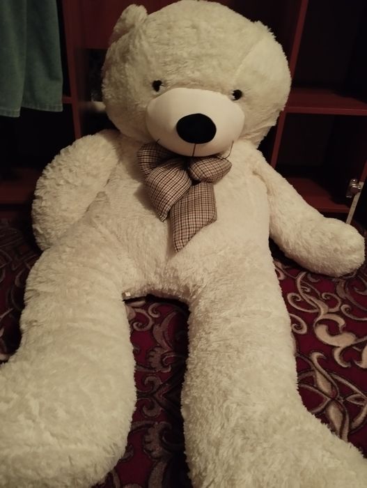 Продам большого белого мишку
