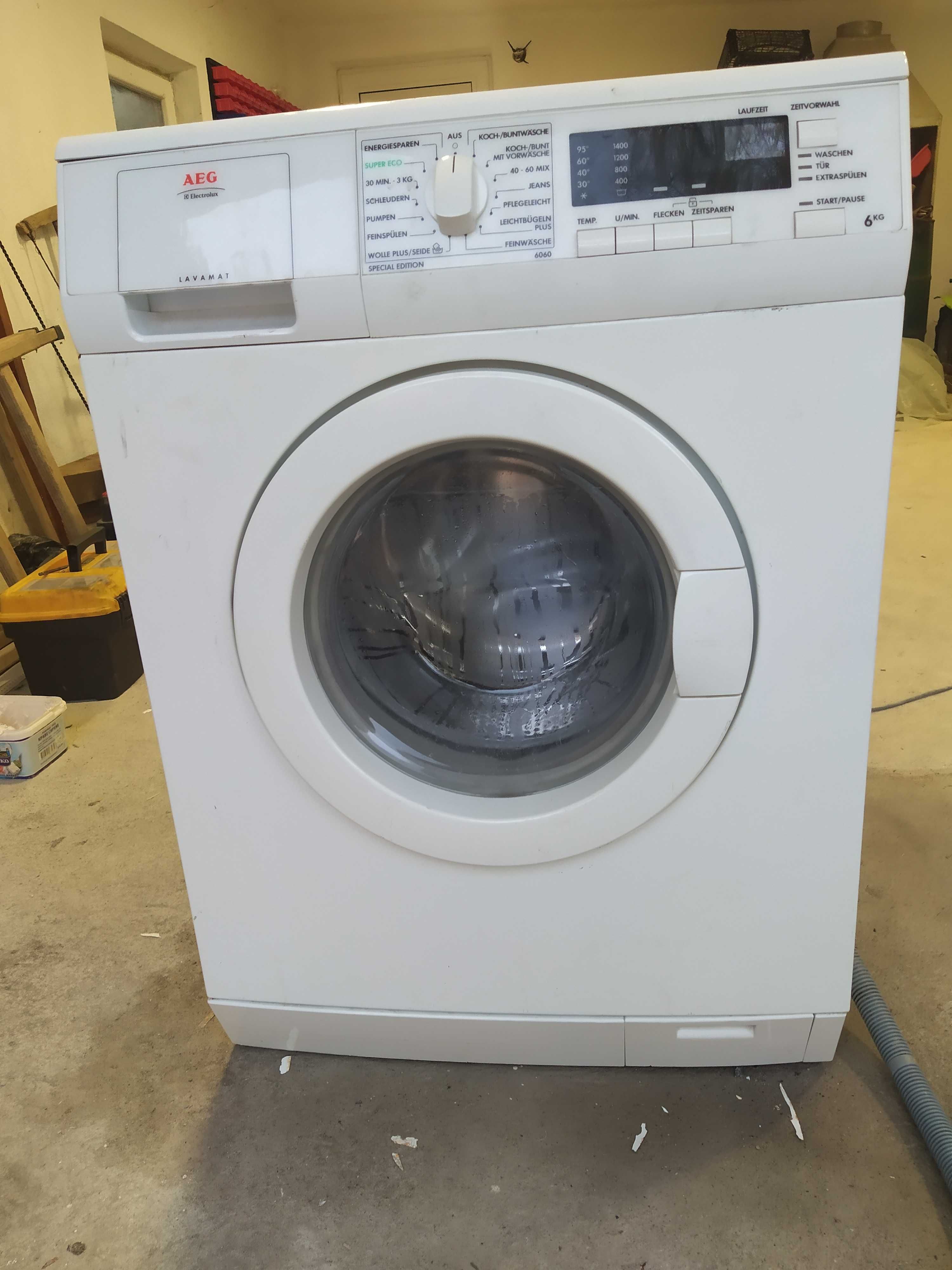 Продавам Пералня AEG L6060