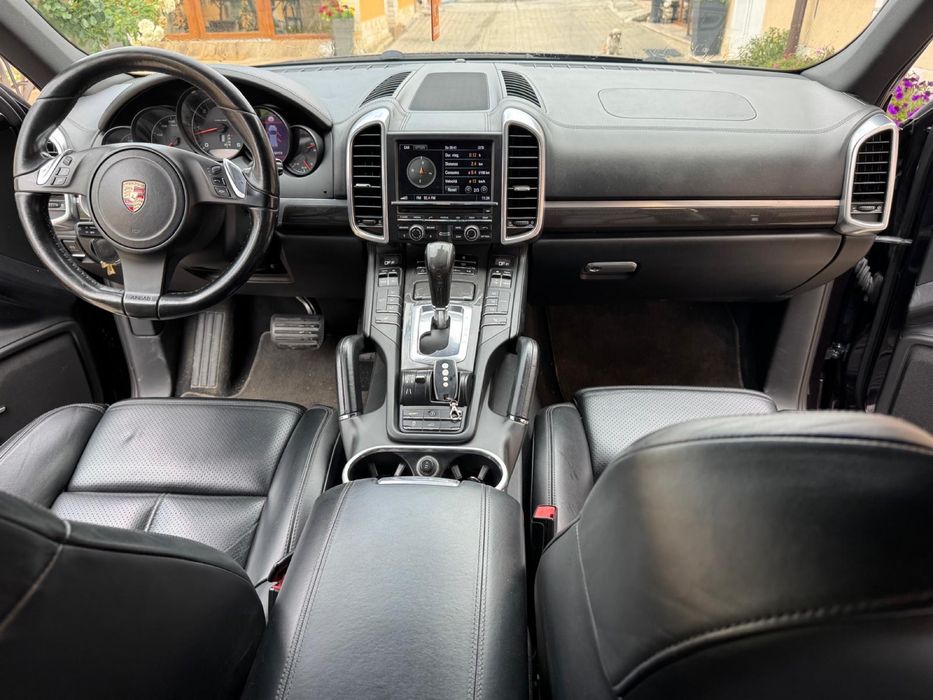 Porsche cayenne in perfecta stare