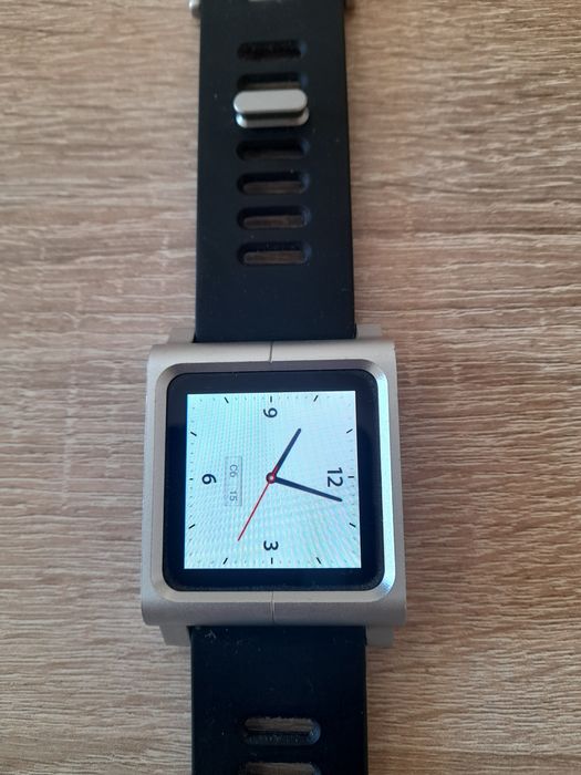 Смарт часовник  шесто  поколение