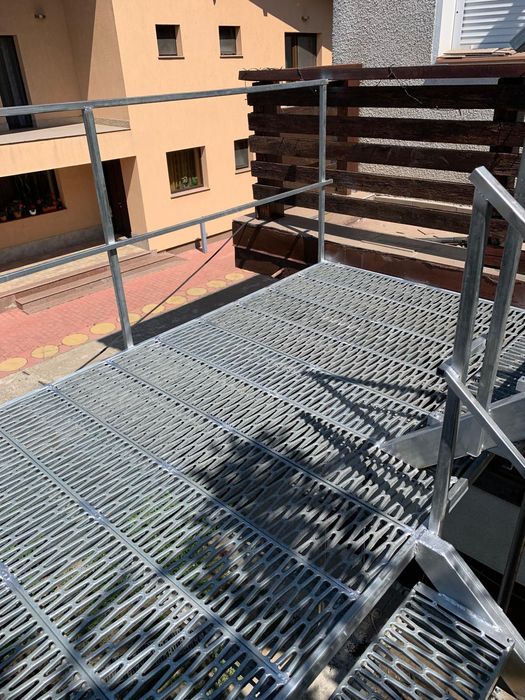 Scara metalica zincata  exterioara pentru ,case, beciuri și incendii