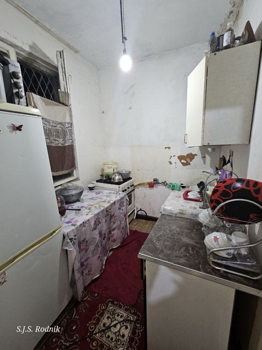 М.Горький  Художников Продается 2 ком квартира на 1 этаже