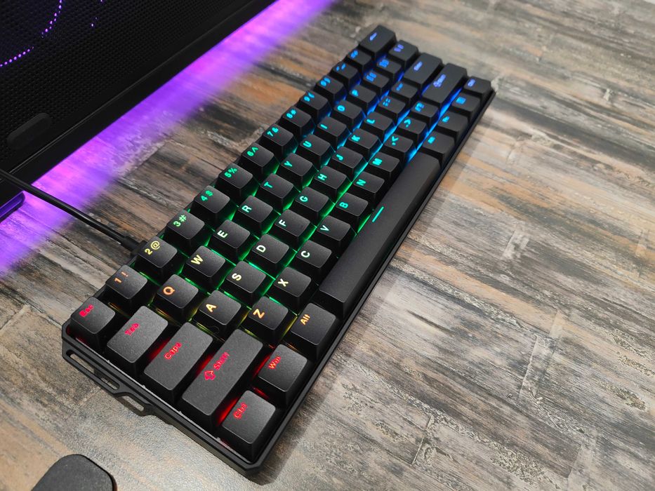 Tastatura Wireless MonsGeek FUN60 Ultra Magnetica 8k TMR NOUA Garantie