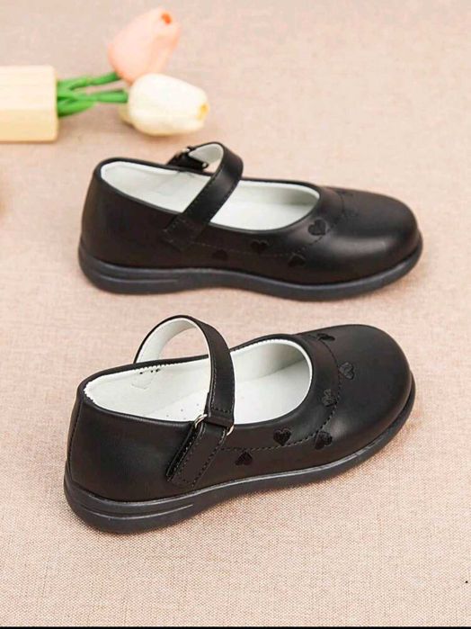 Обувки за момиче