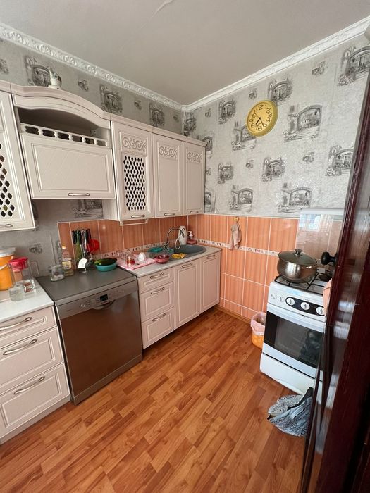 Продаётся дом, 2 этажа