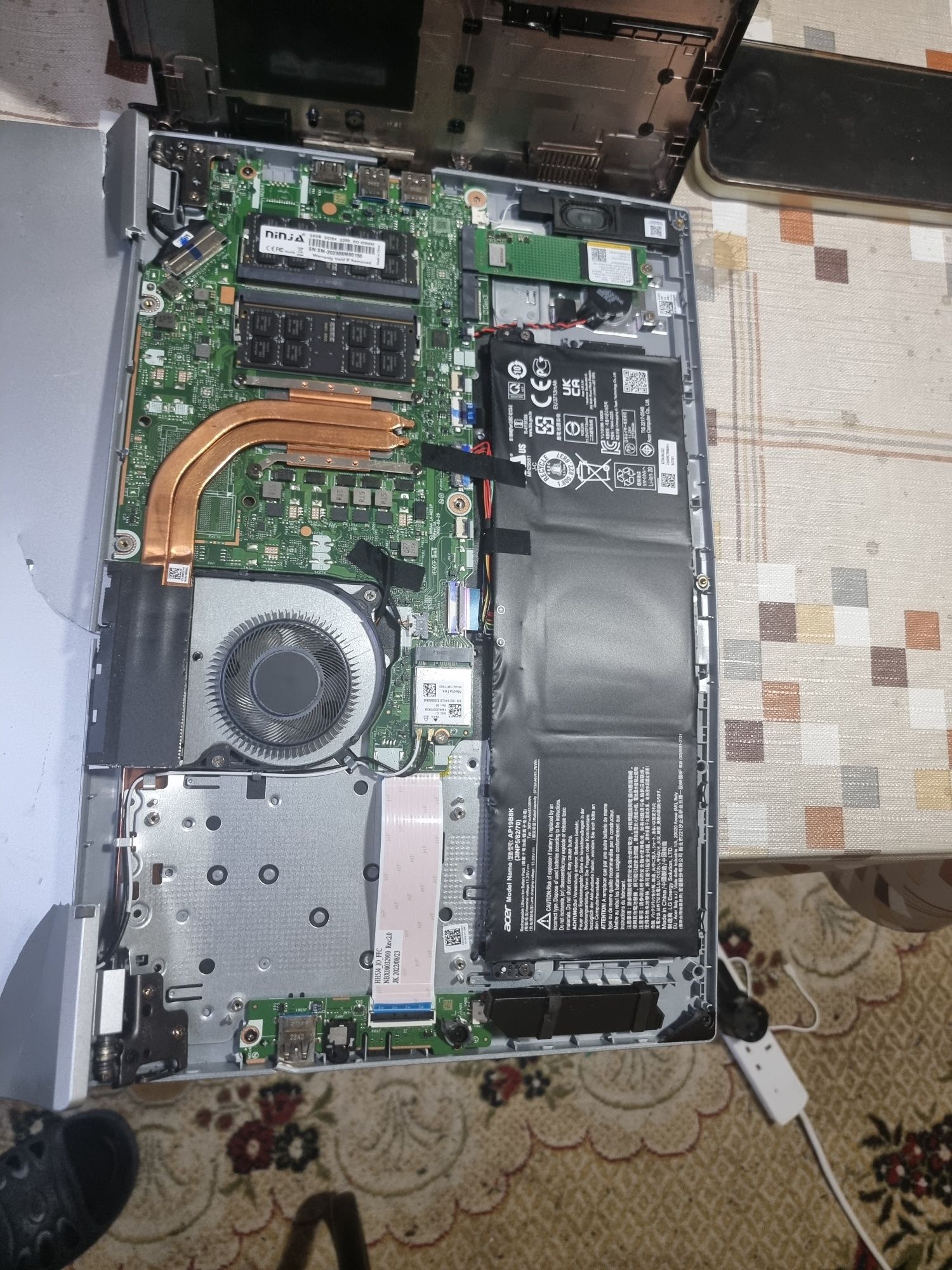 Лаптоп Acer / процесор Intel i3